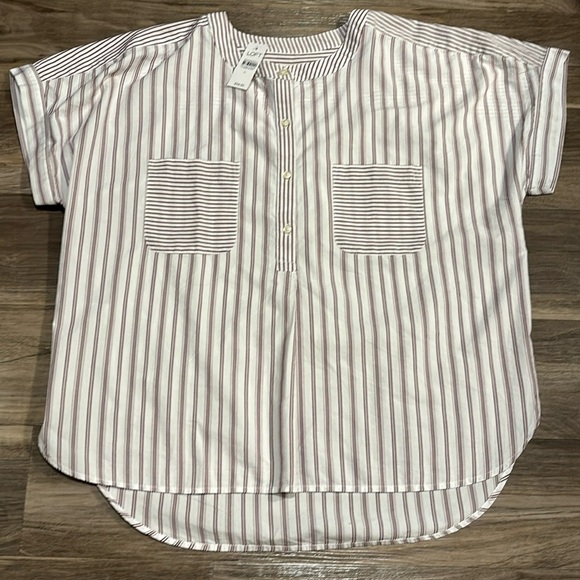 **NWT** Loft Striped Top - Picture 2 of 5